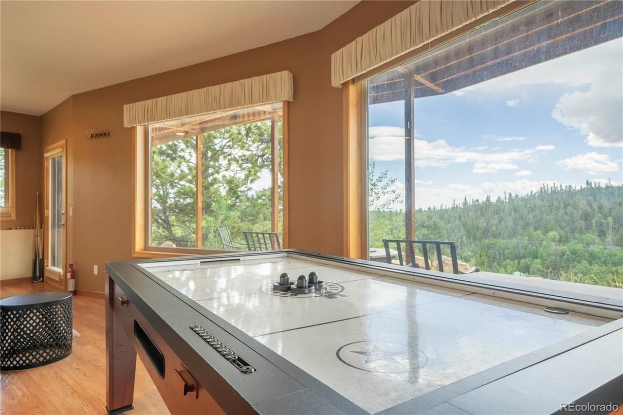 138 Teton Way - Photo 7 of 34