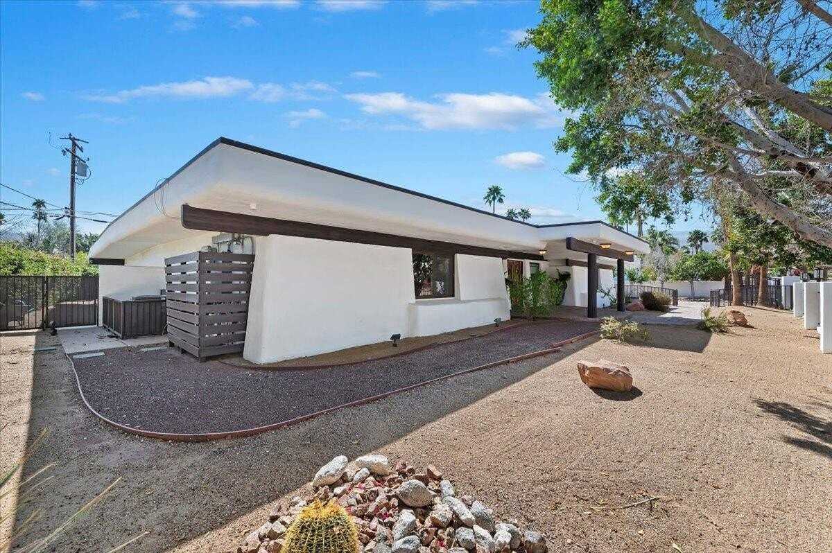 73191 Shadow Mountain Dr - Photo 4 of 50