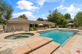 4315 Clybourn Ave - Photo 1 of 1