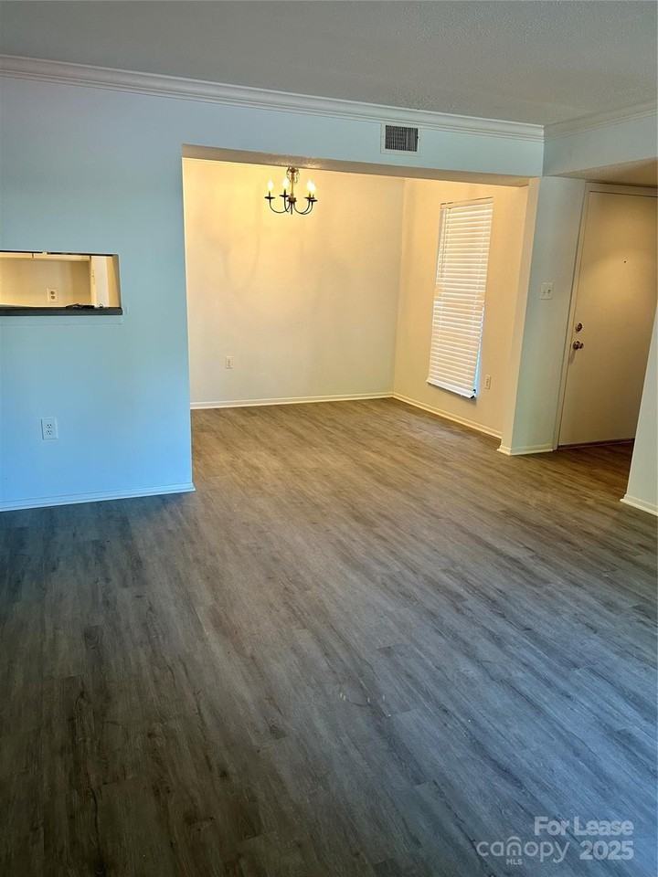 4936 Sardis Rd Apt A #A - Photo 4 of 21