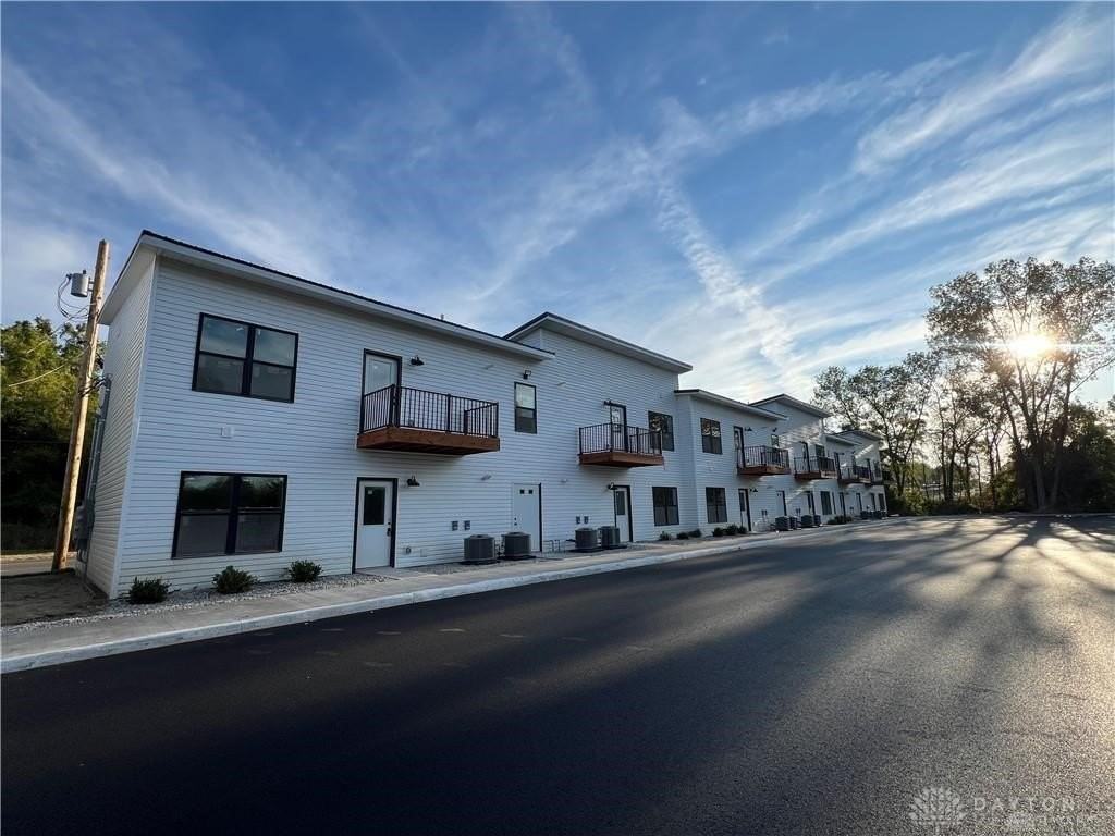 1835 E Home Rd - Photo 2 of 10