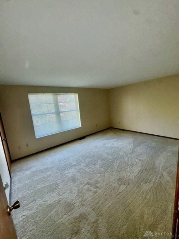 2109 Chapel Dr - Photo 6 of 15