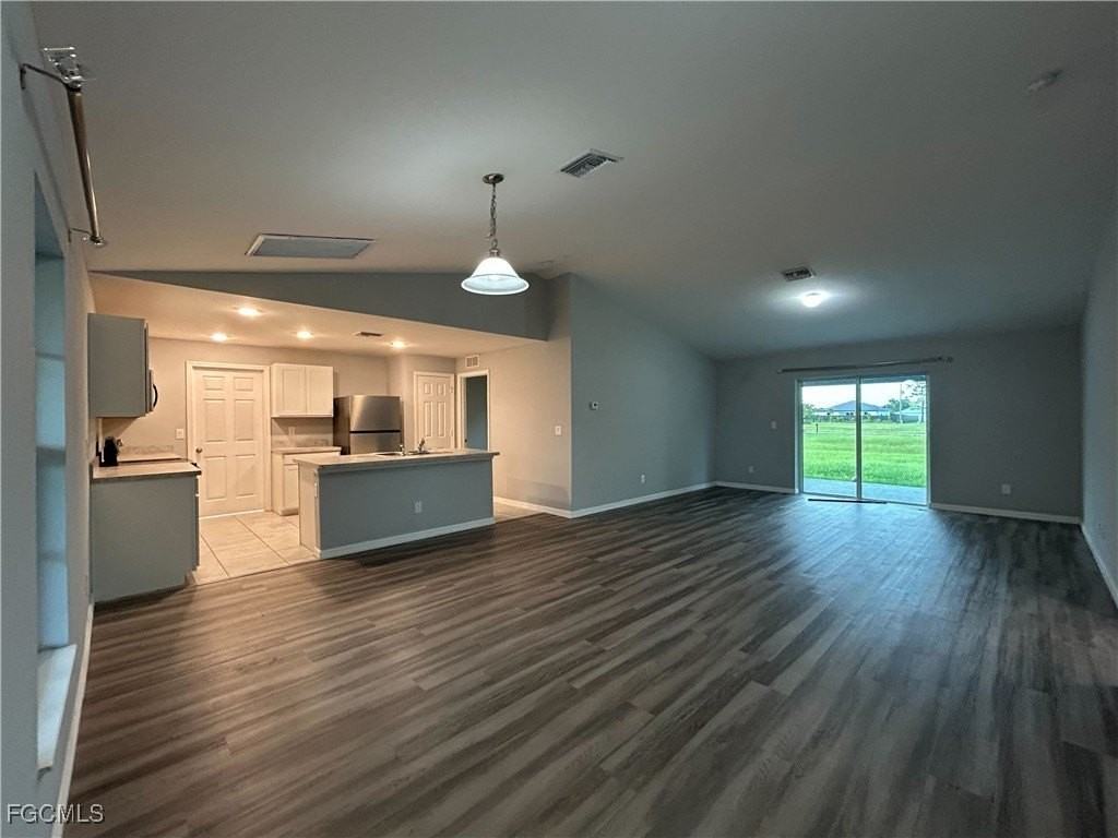 1515 Northwest 18th Terrace - Photo 5 of 23