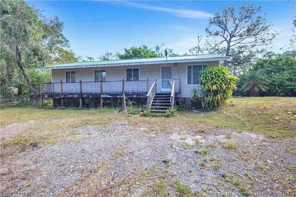 9949 Councilor Ln - Photo 2 of 14