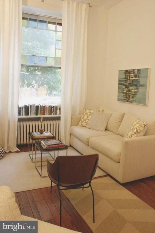 826 N Woodstock St #1 - Photo 2 of 12