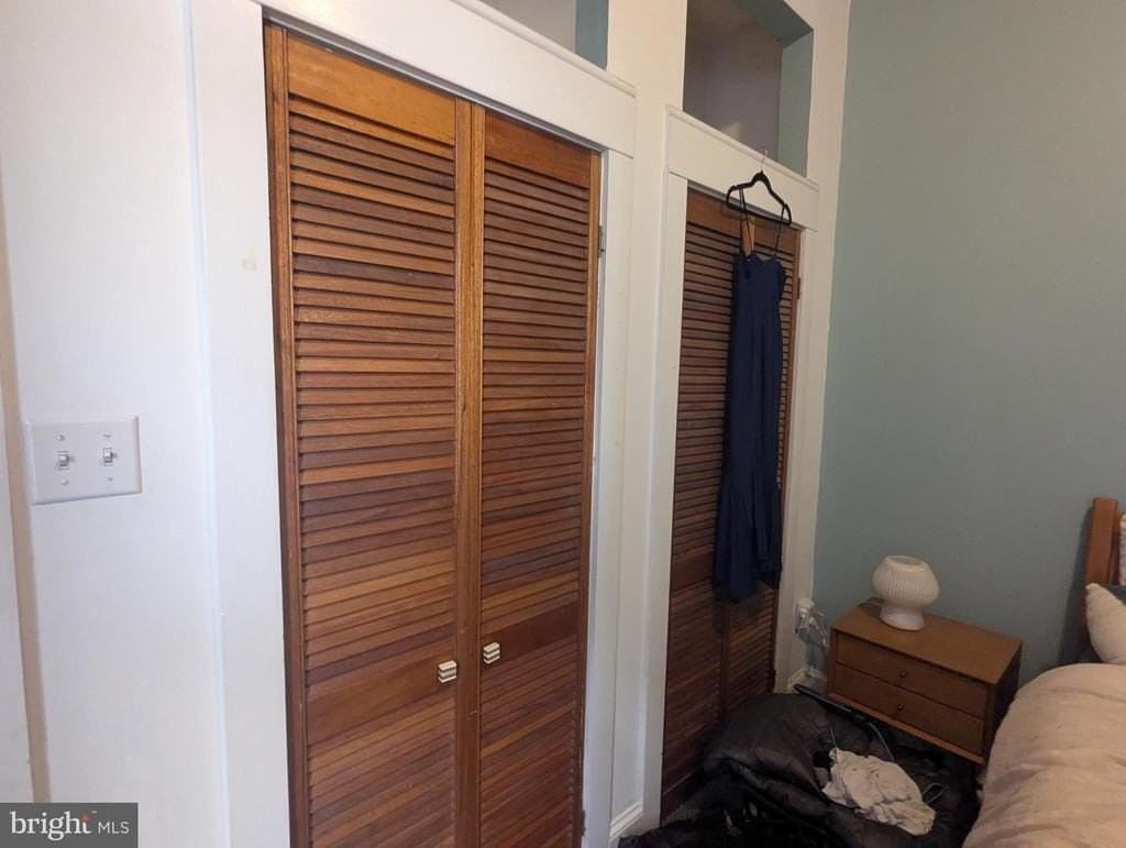 826 N Woodstock St #1 - Photo 6 of 12