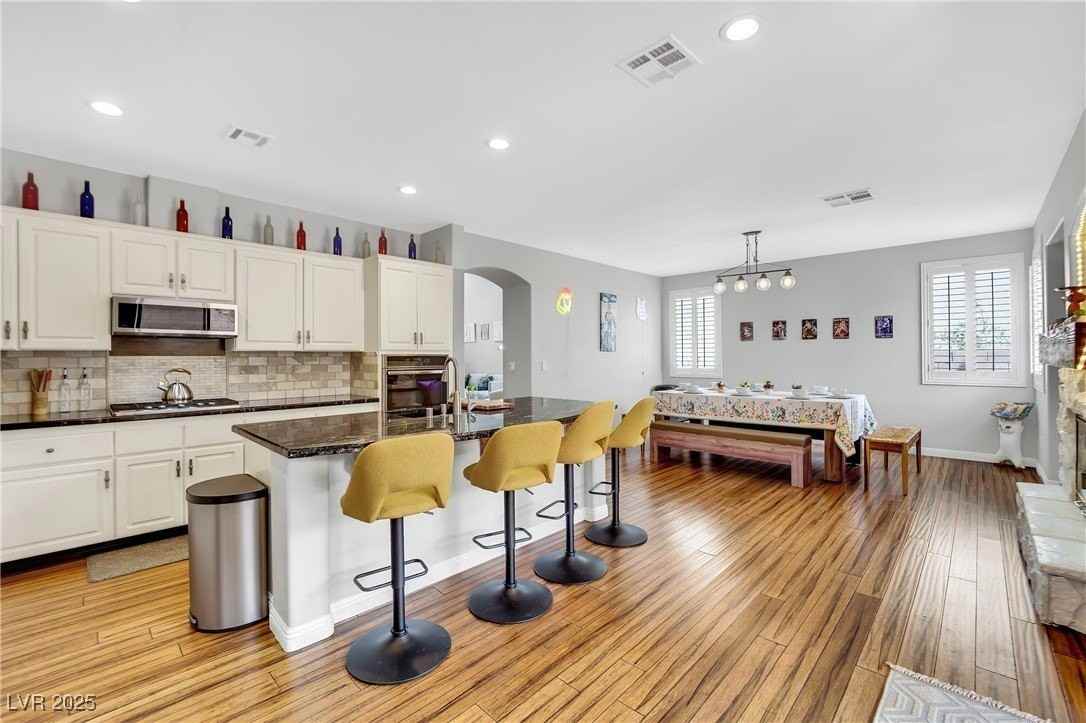 2705 Peekskill Ave - Photo 6 of 50