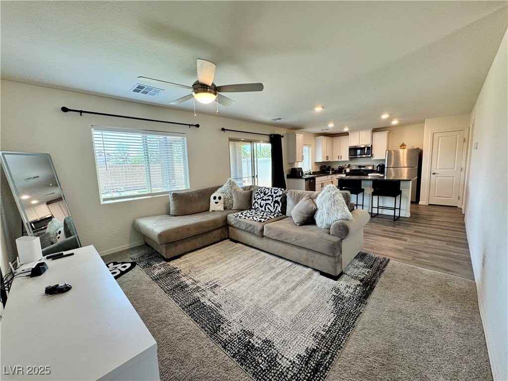 1635 Cowboy Path Avenue - Photo 2 of 19