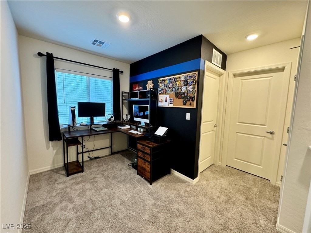 1635 Cowboy Path Avenue - Photo 4 of 19