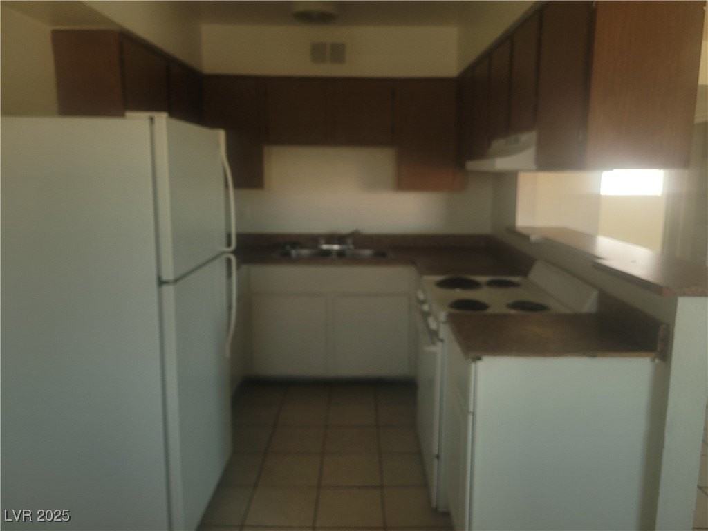 4725 Convaire Ave #4 - Photo 4 of 18