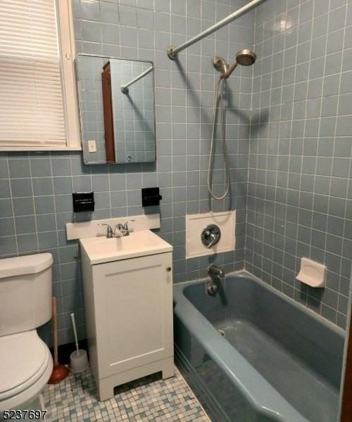 28 Rhode Island Avenue - Photo 4 of 18