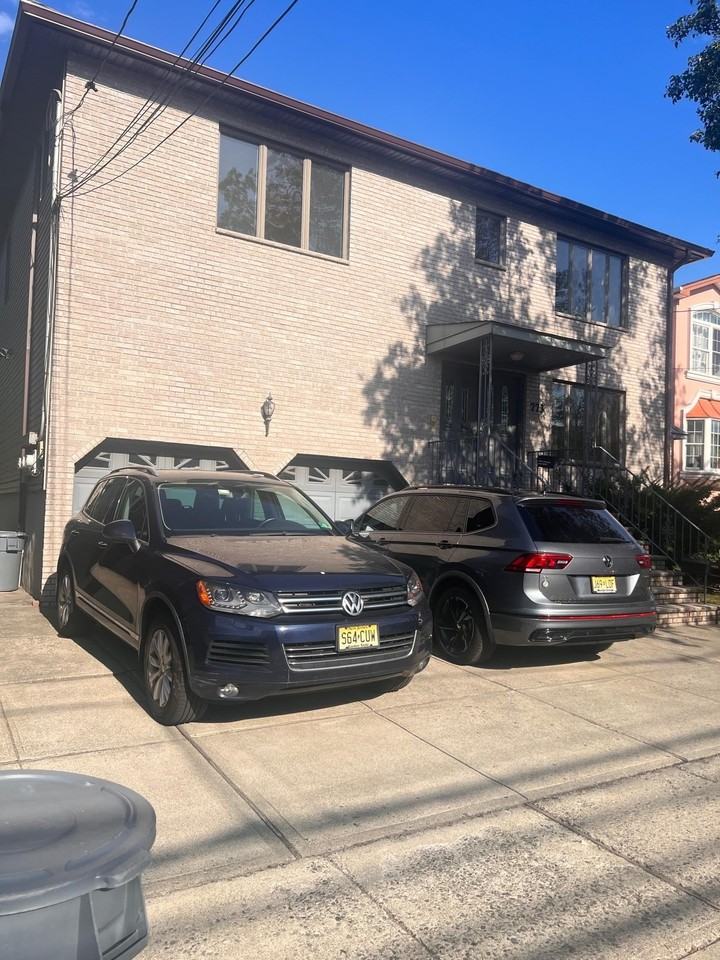 773 1st St - Photo 2 of 11