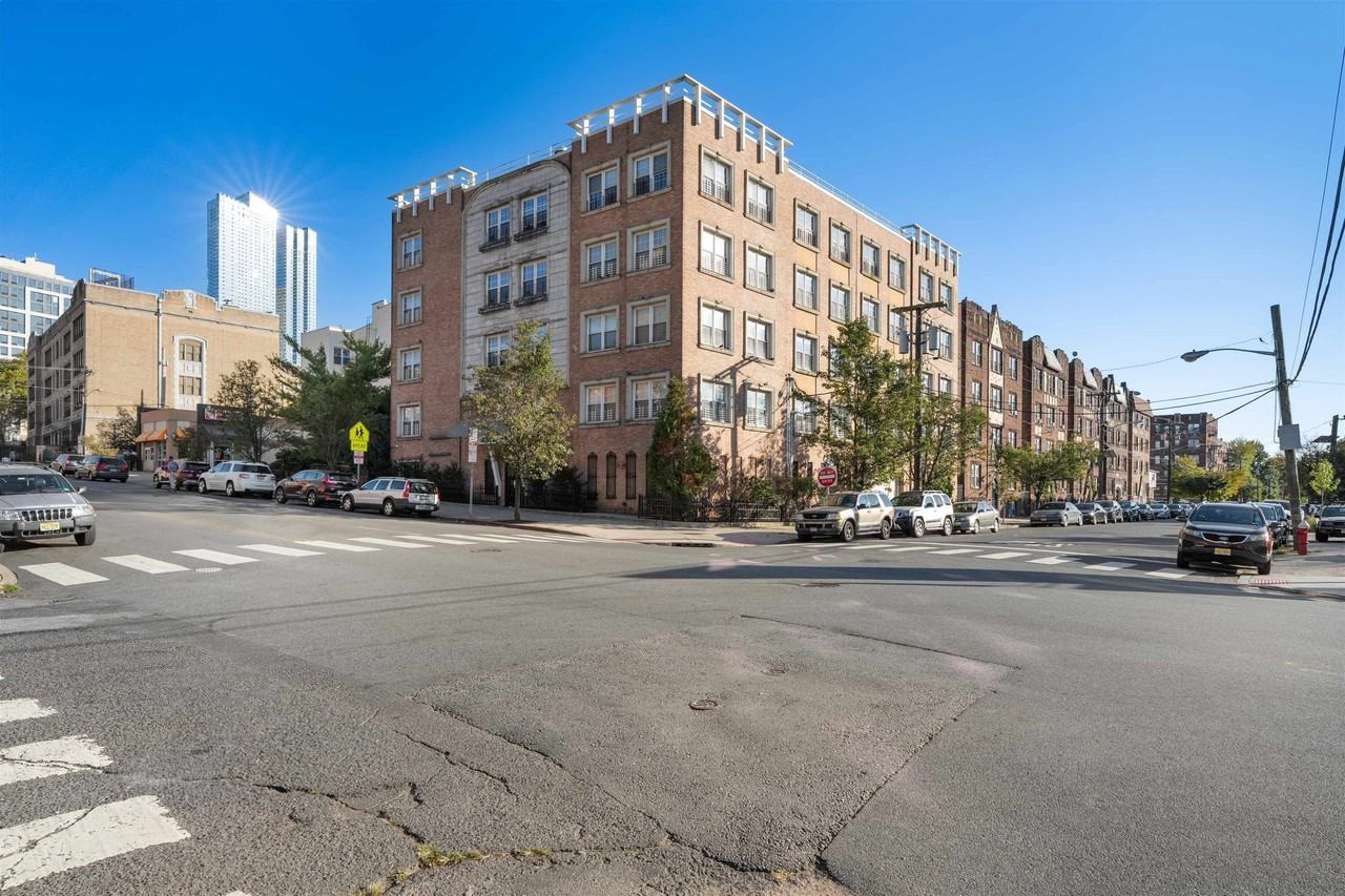 45 Broadway #302 - Photo 2 of 47