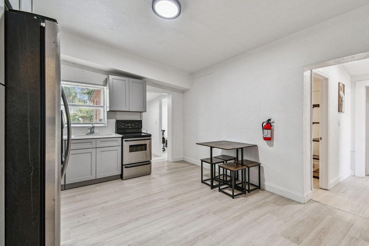 19th St S - Photo 5 of 14