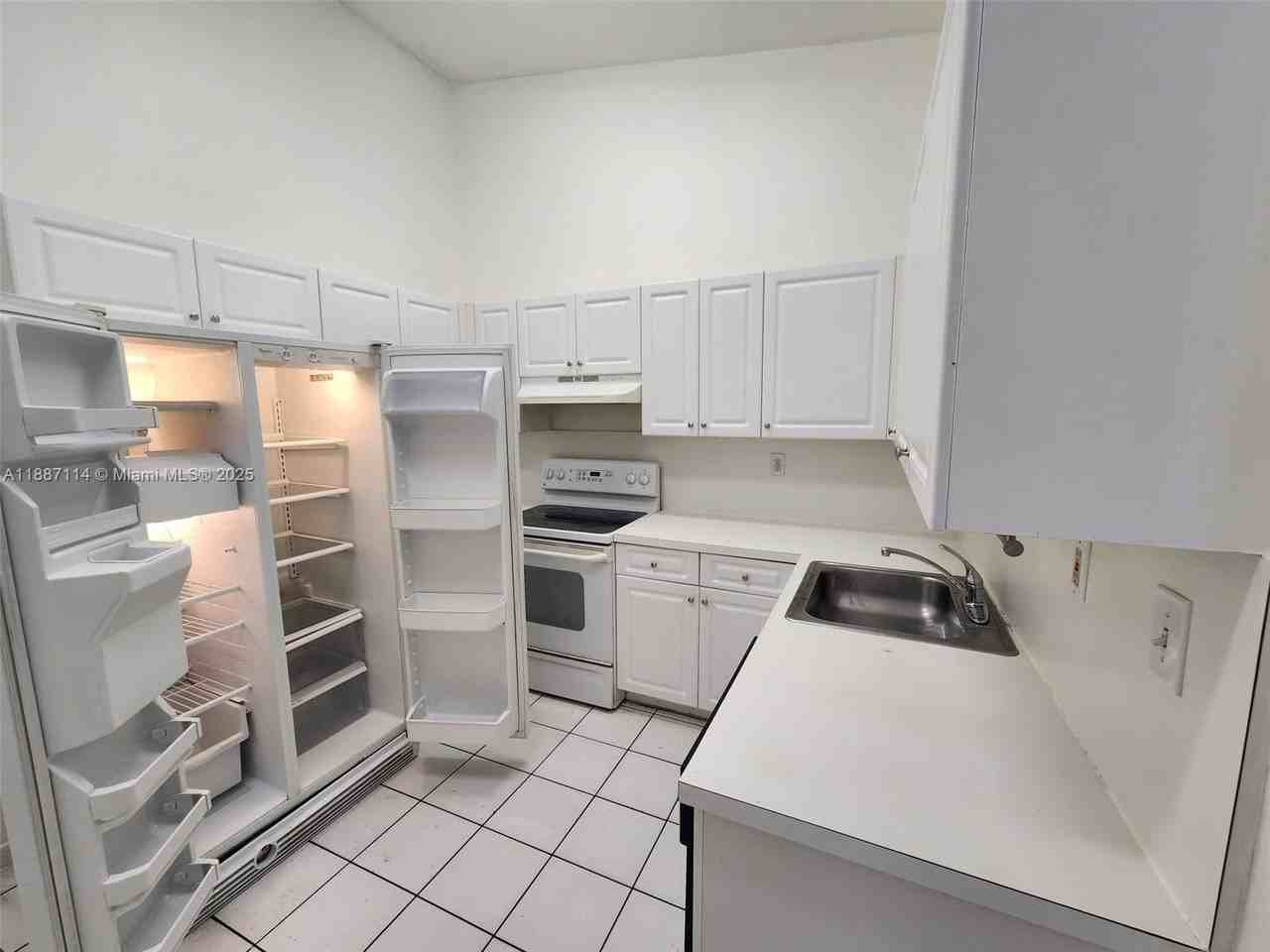 7655 Sw 153rd Ct #203 - Photo 4 of 31