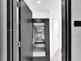 121 Ne 34th St #2016 - Photo 1 of 1