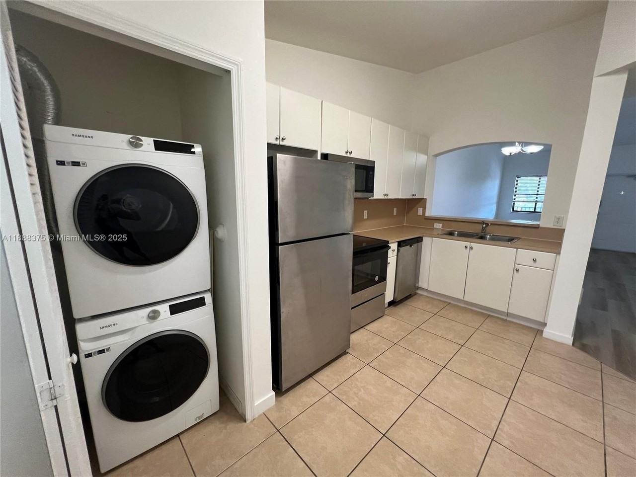 22641 Sw 88th Pl #303 - Photo 4 of 13