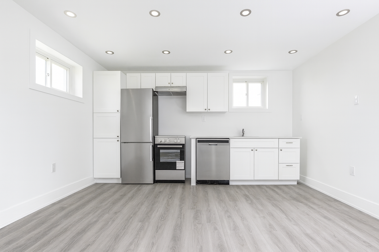 276 Lincoln St Rear #REAR - Photo 2 of 13