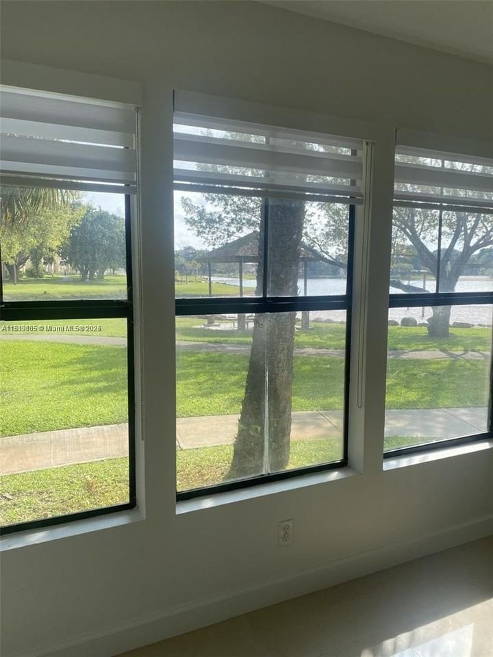 10691 Sw 155th Pl #1509 - Photo 6 of 16