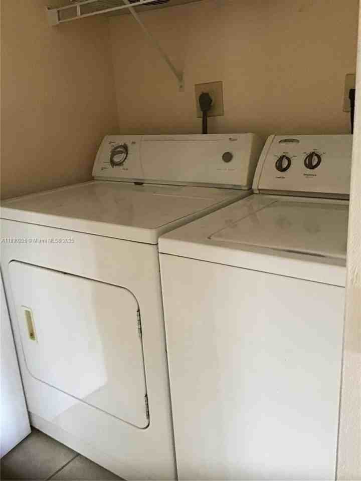 11502 Northwest 43rd Court #11502 - Photo 7 of 10