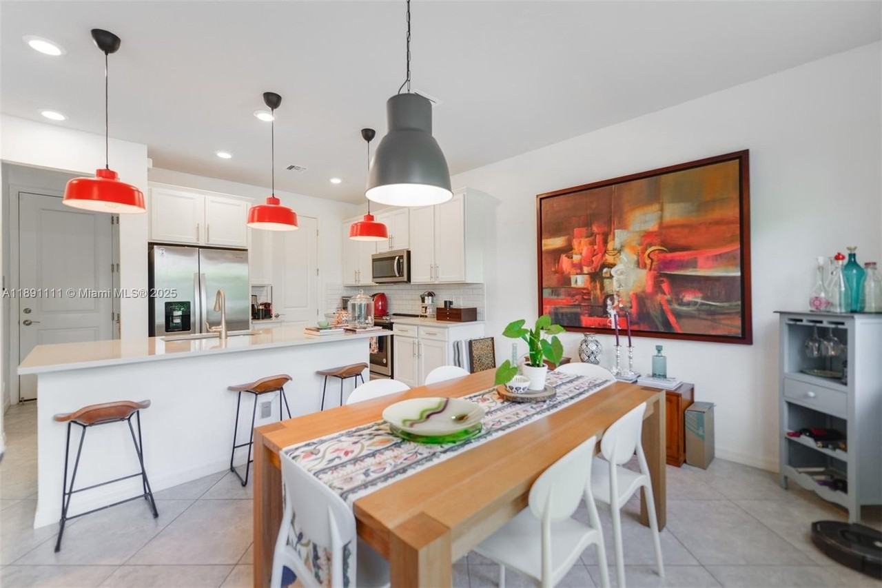 4735 Eucalyptus Dr - Photo 4 of 50