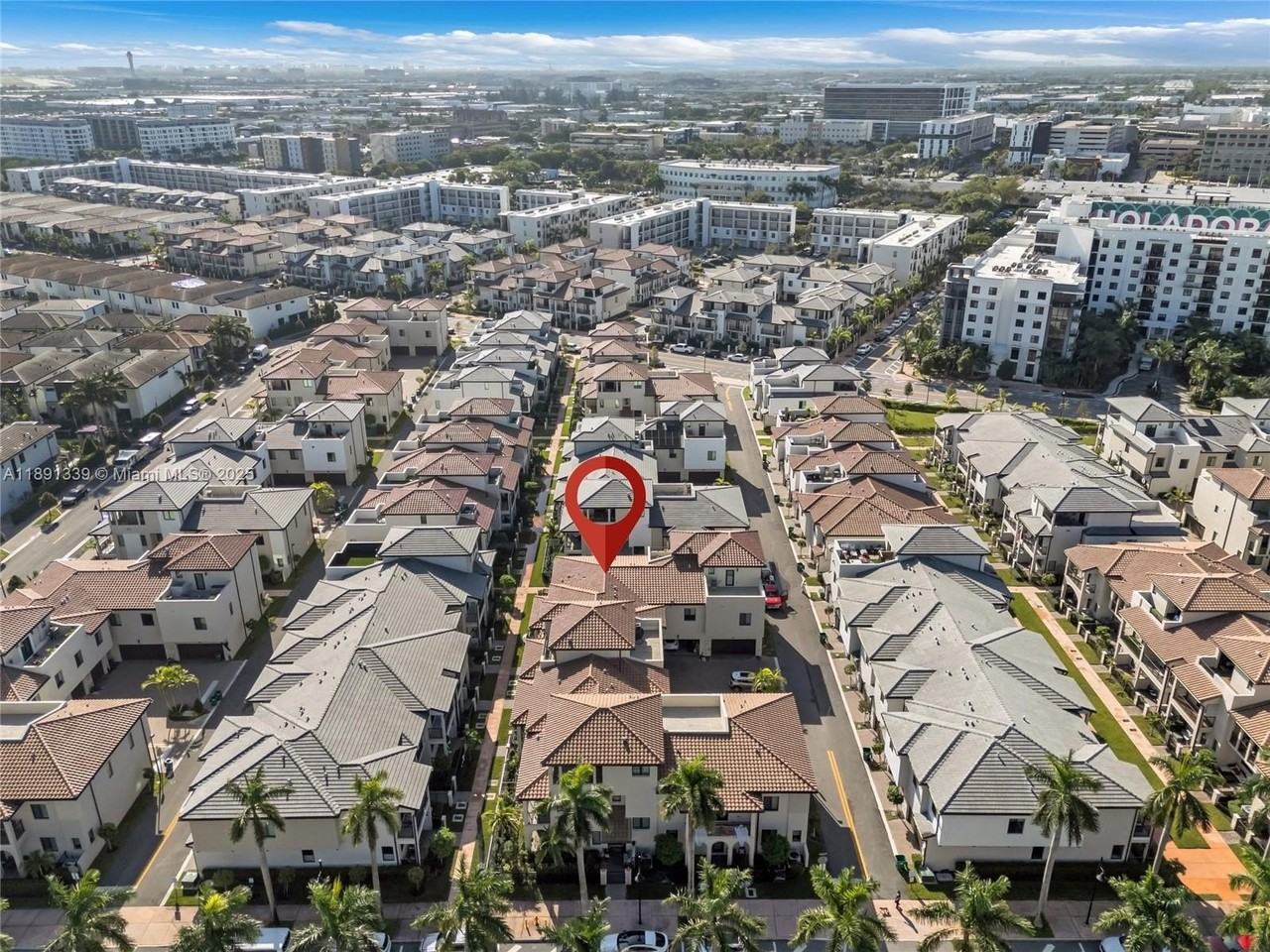 4608 Nw 83rd Pkwy #0 - Photo 6 of 38