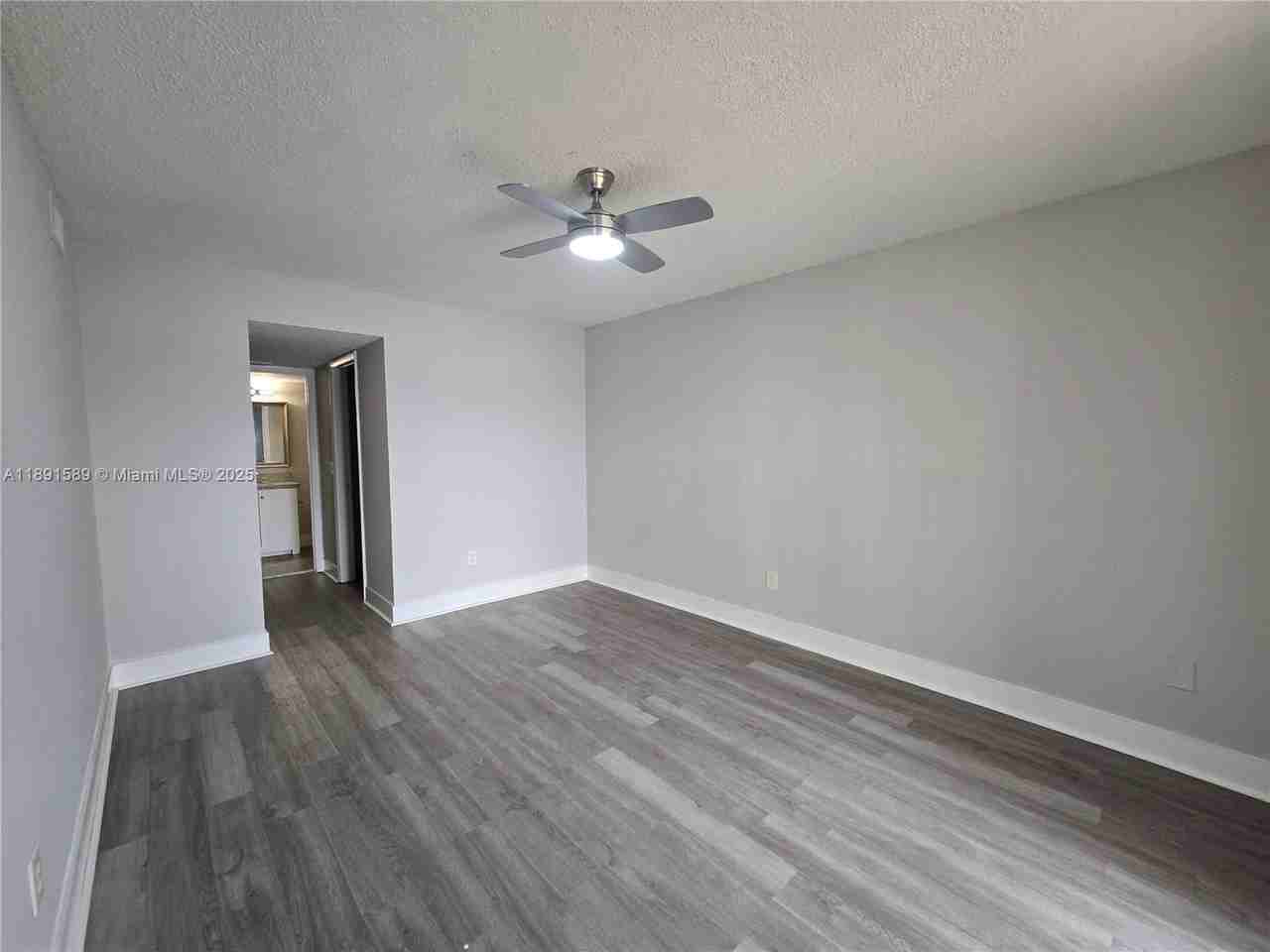 1400 Jefferson Drive #1400F - Photo 7 of 13