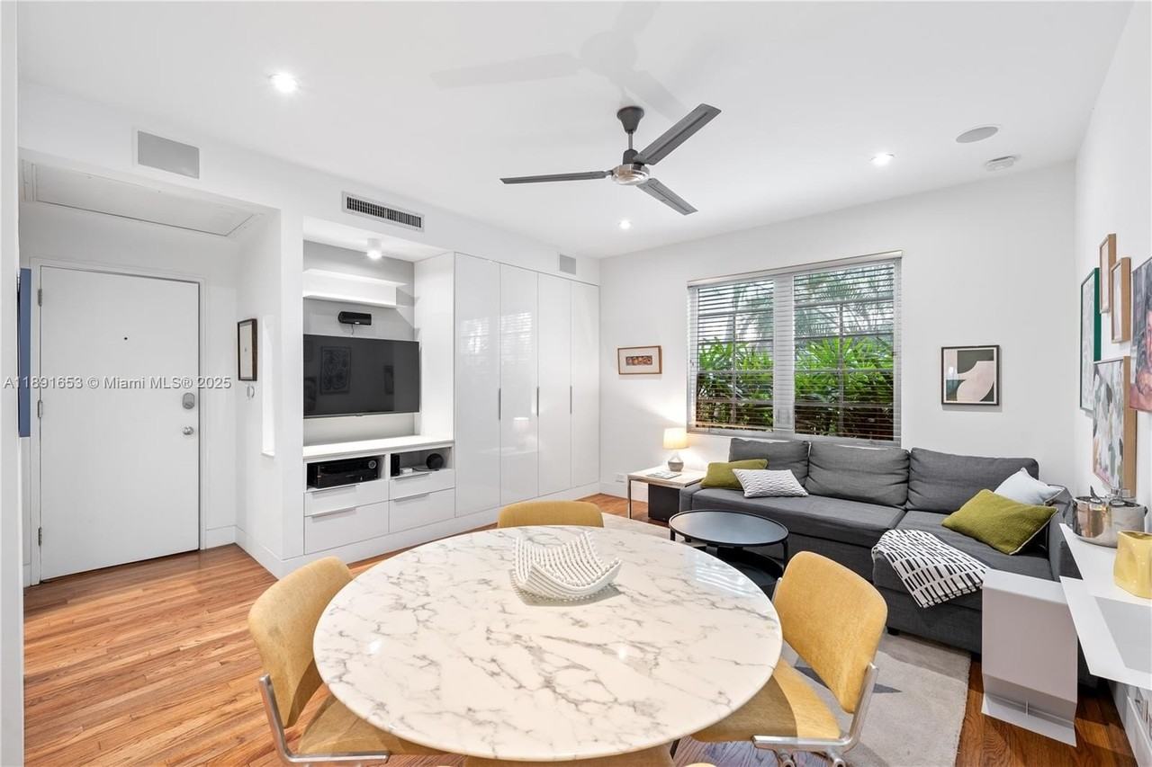 732 Euclid Ave #3 - Photo 3 of 9