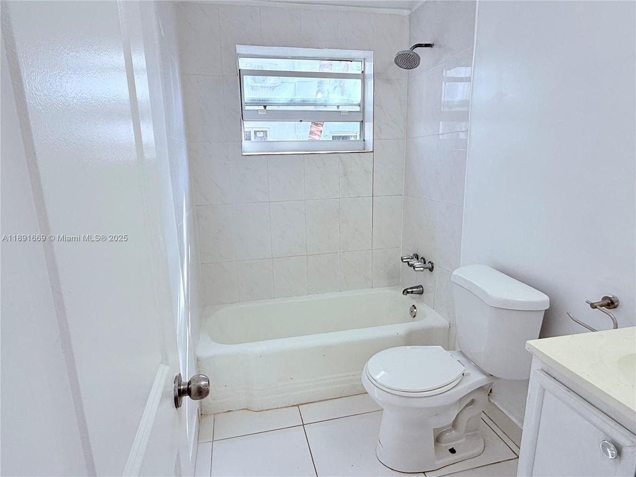 461 Ne 82nd Ter #4 - Photo 4 of 6