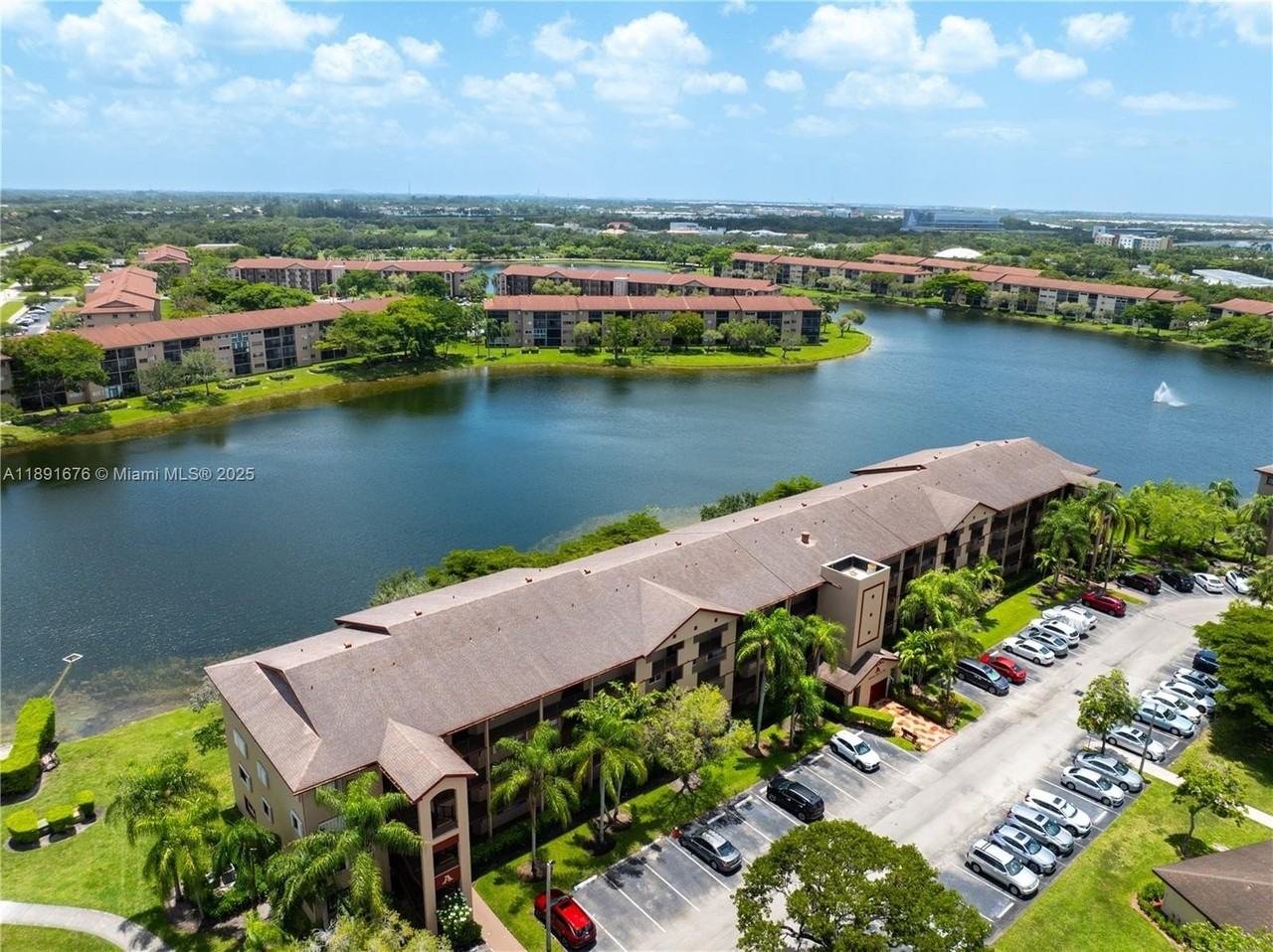 13700 Sw 11th St #309A - Photo 3 of 31