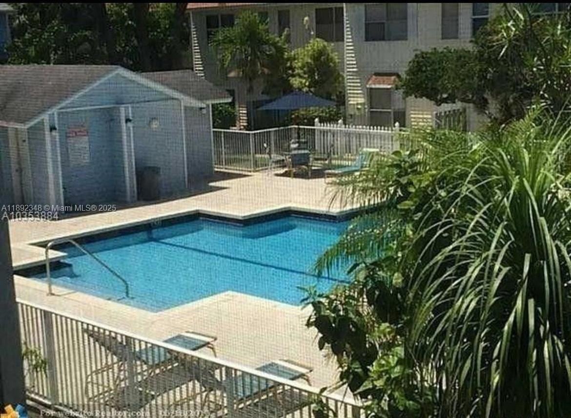 1921 Northeast 15th Avenue #0 - Photo 3 of 30