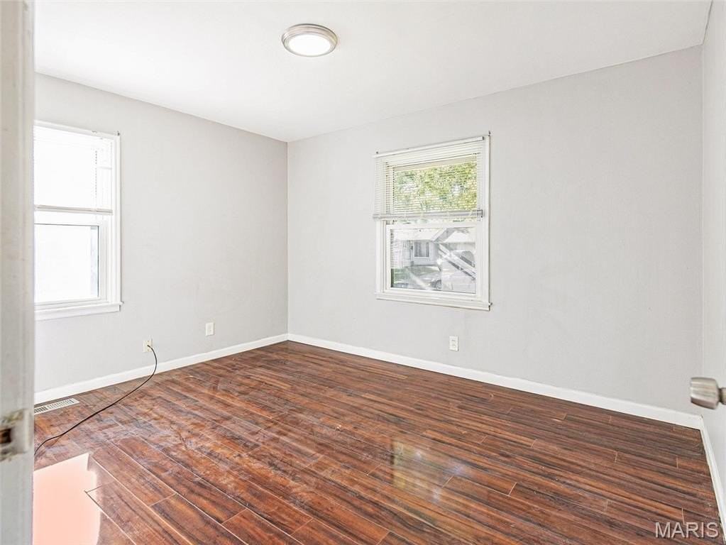 215 Midlothian Rd - Photo 4 of 11