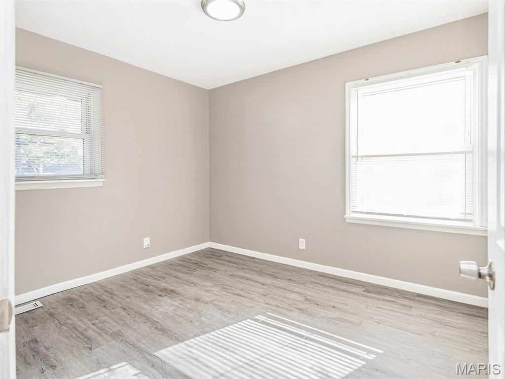 215 Midlothian Rd - Photo 7 of 11