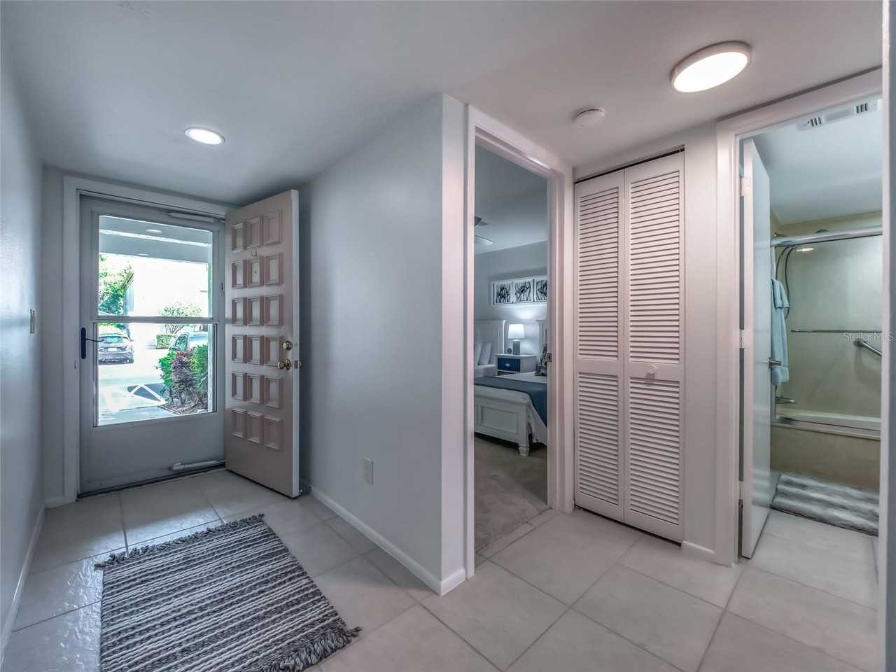 5204 Wedgewood Ln #77 - Photo 3 of 49