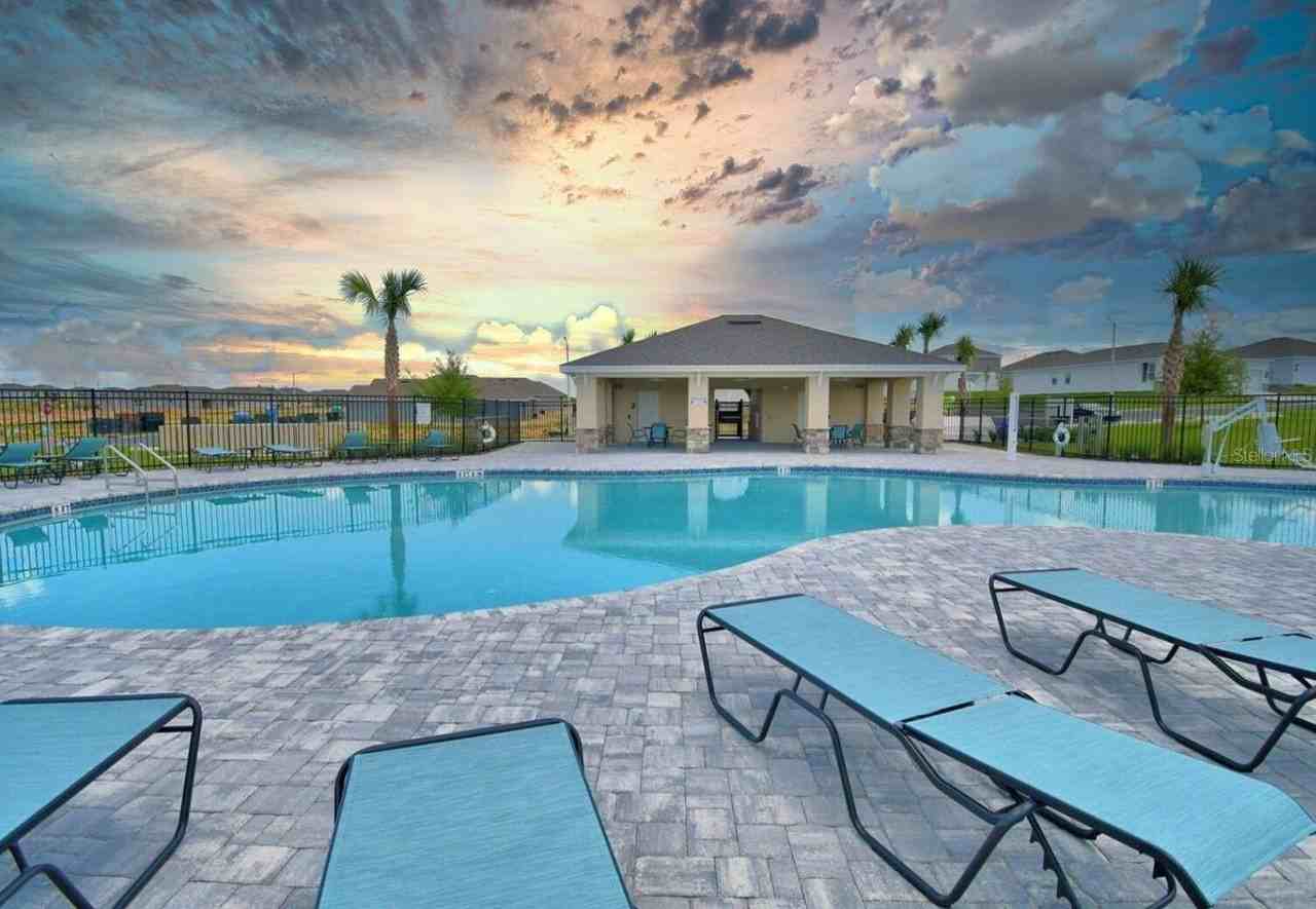 427 Cool Summer Ln - Photo 4 of 33