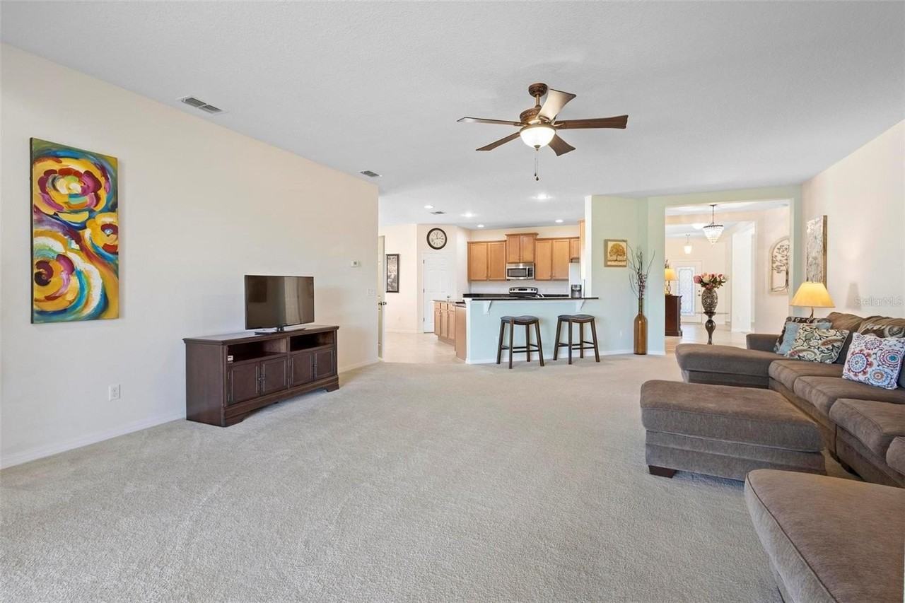 2156 Bay Clover Dr - Photo 7 of 45