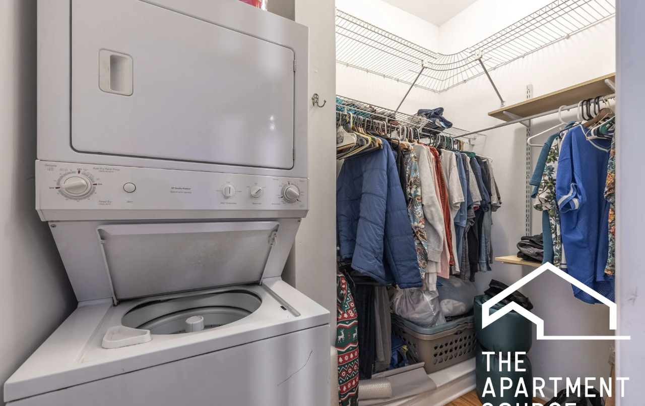 N Washtenaw Ave #1S - Photo 4 of 8