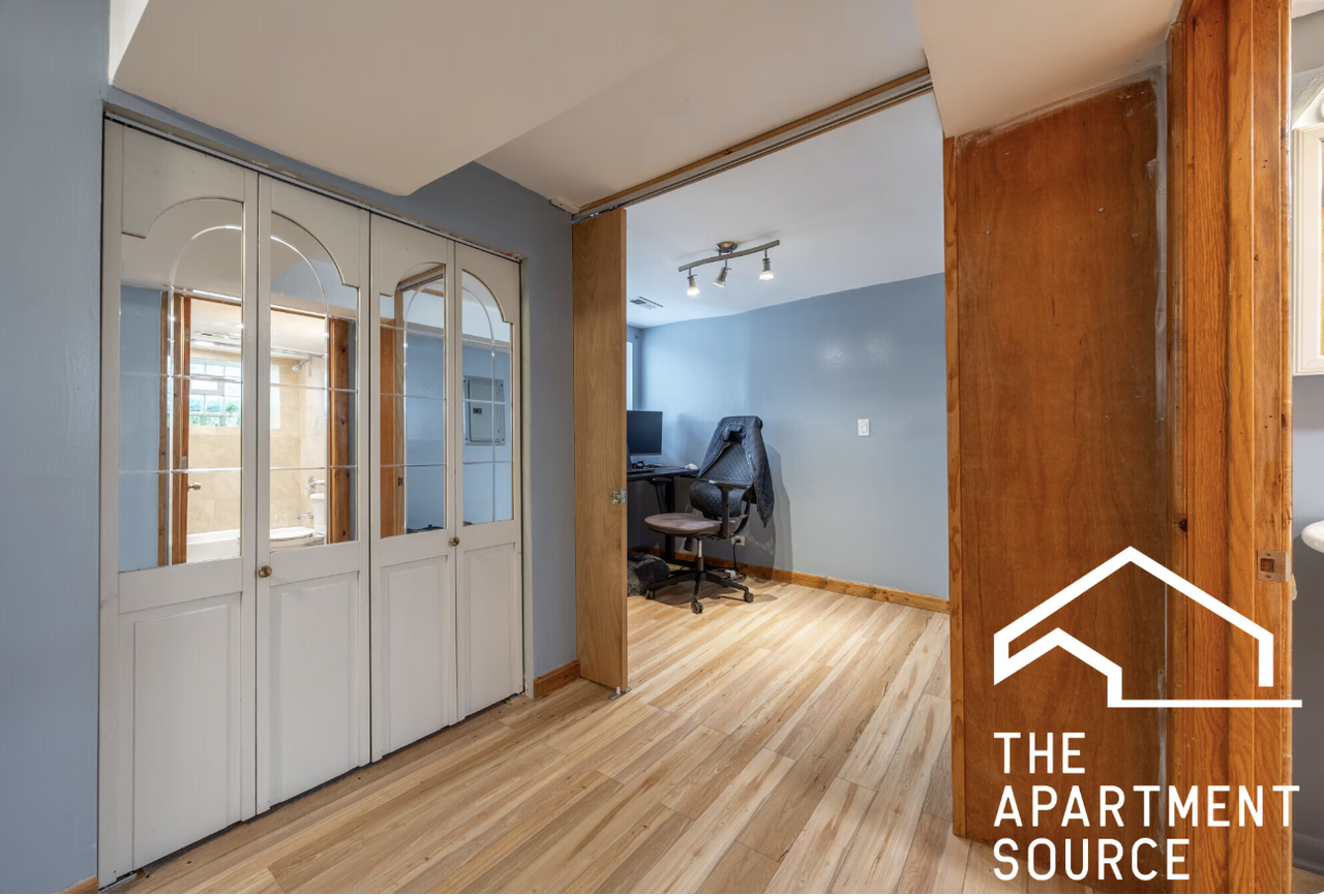 N Washtenaw Ave #1S - Photo 7 of 8