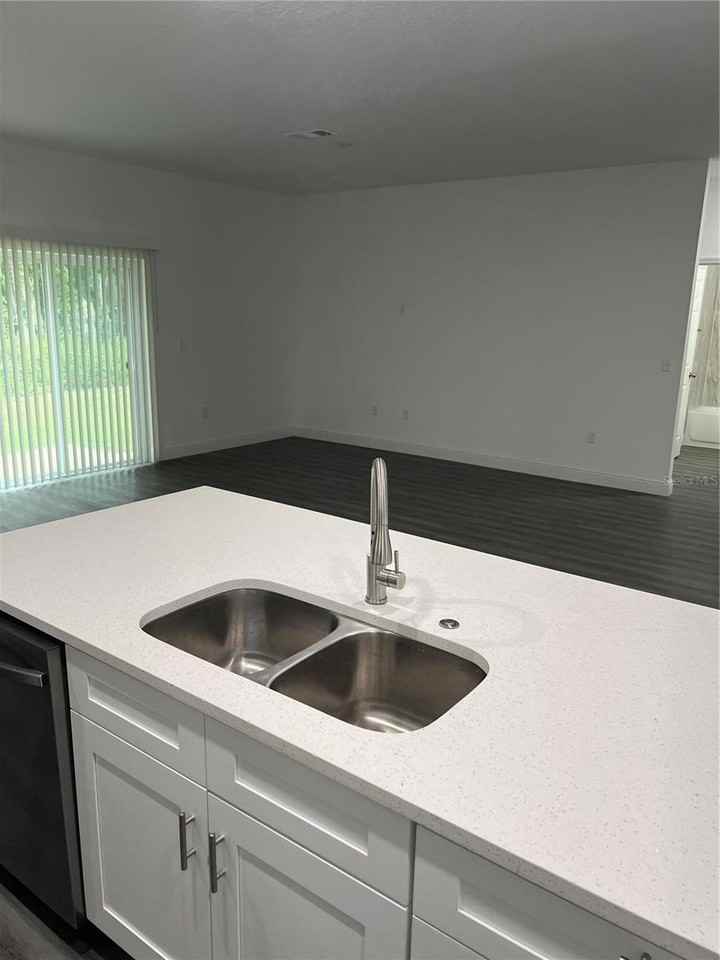 4455 Se 24th St - Photo 6 of 25