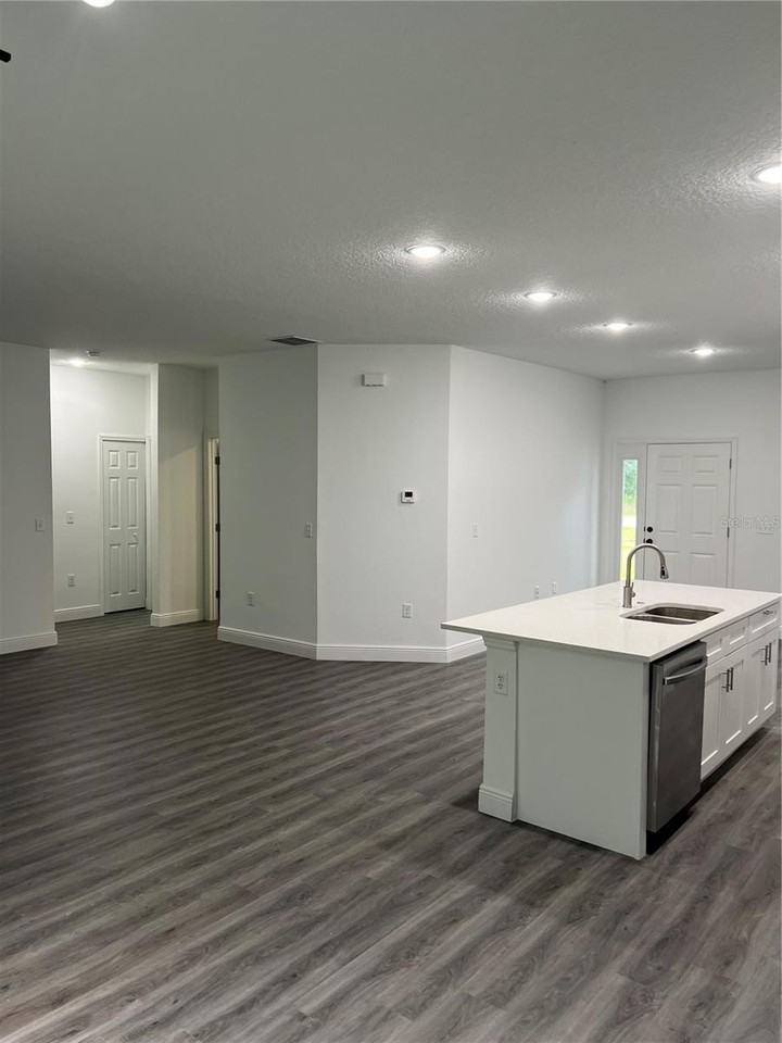 4455 Se 24th St - Photo 7 of 25