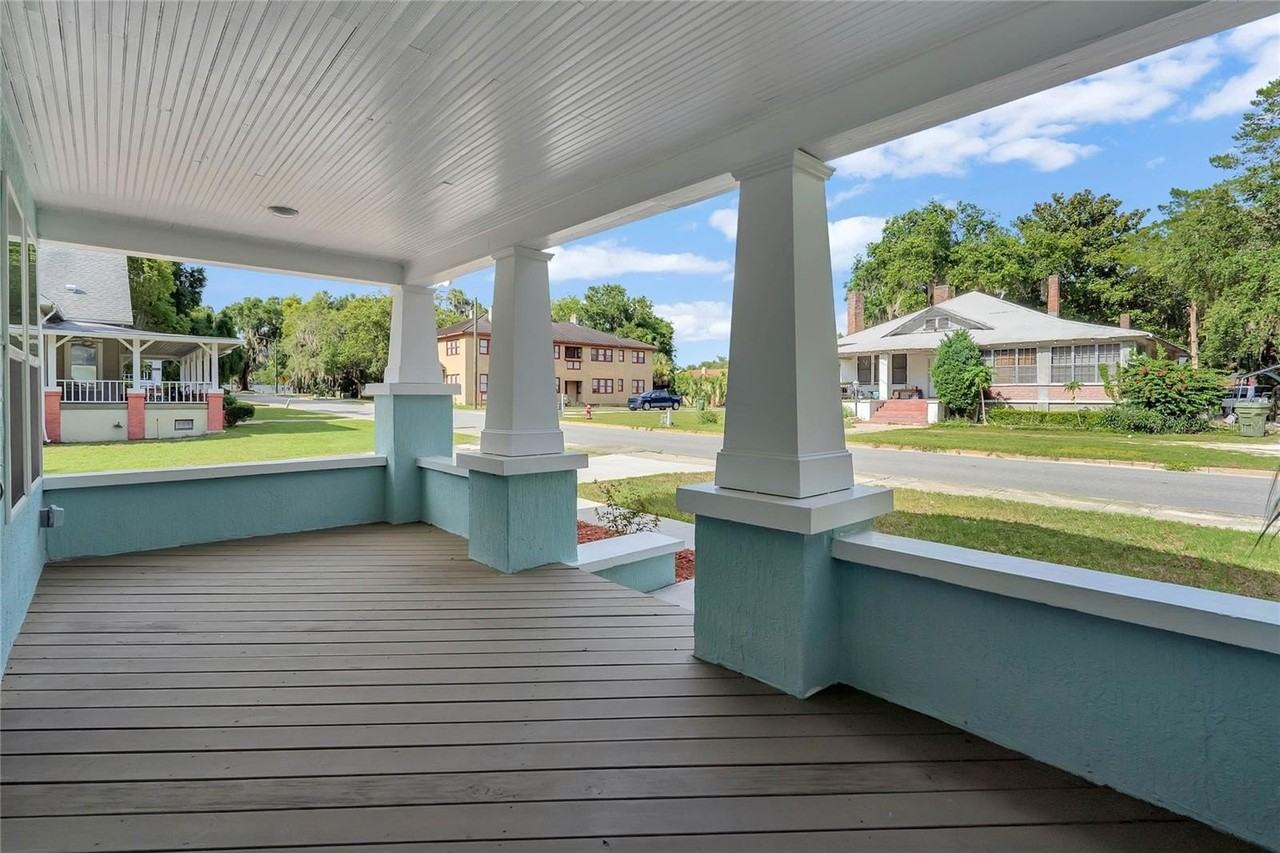 415 S 9th St - Photo 4 of 37