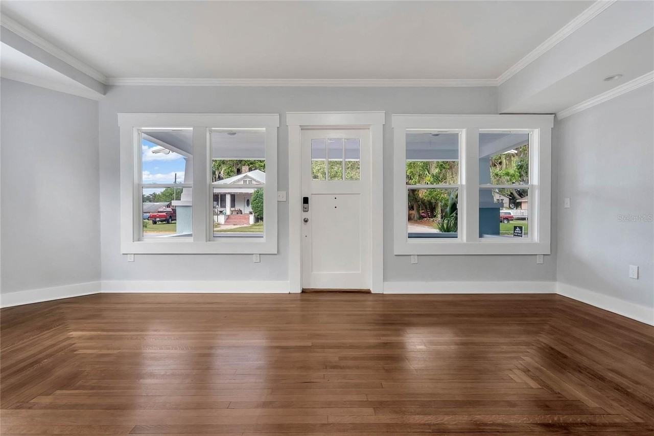 415 S 9th St - Photo 5 of 37