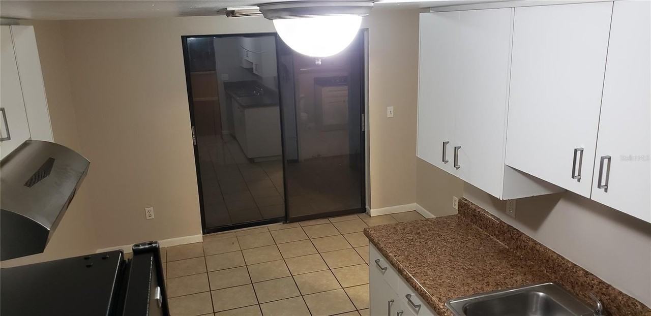 2052 Kings Hwy #7 - Photo 3 of 16