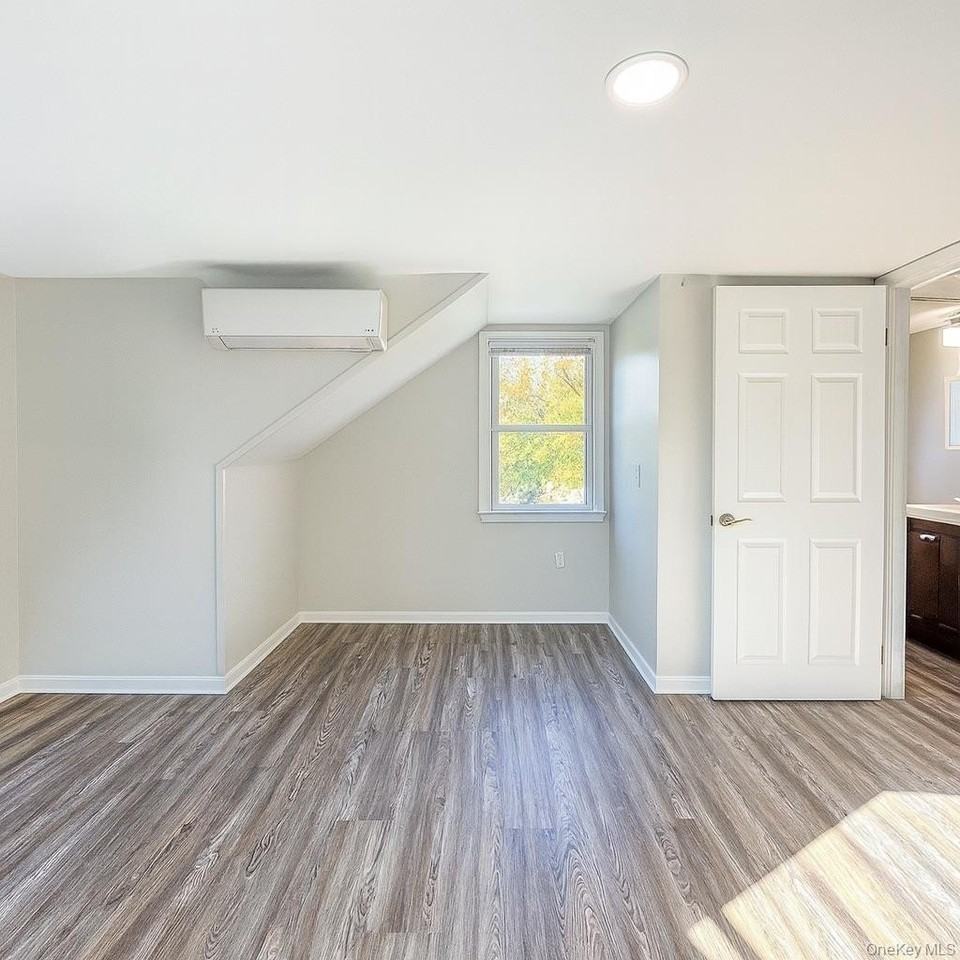 12 Sayer St - Photo 6 of 11