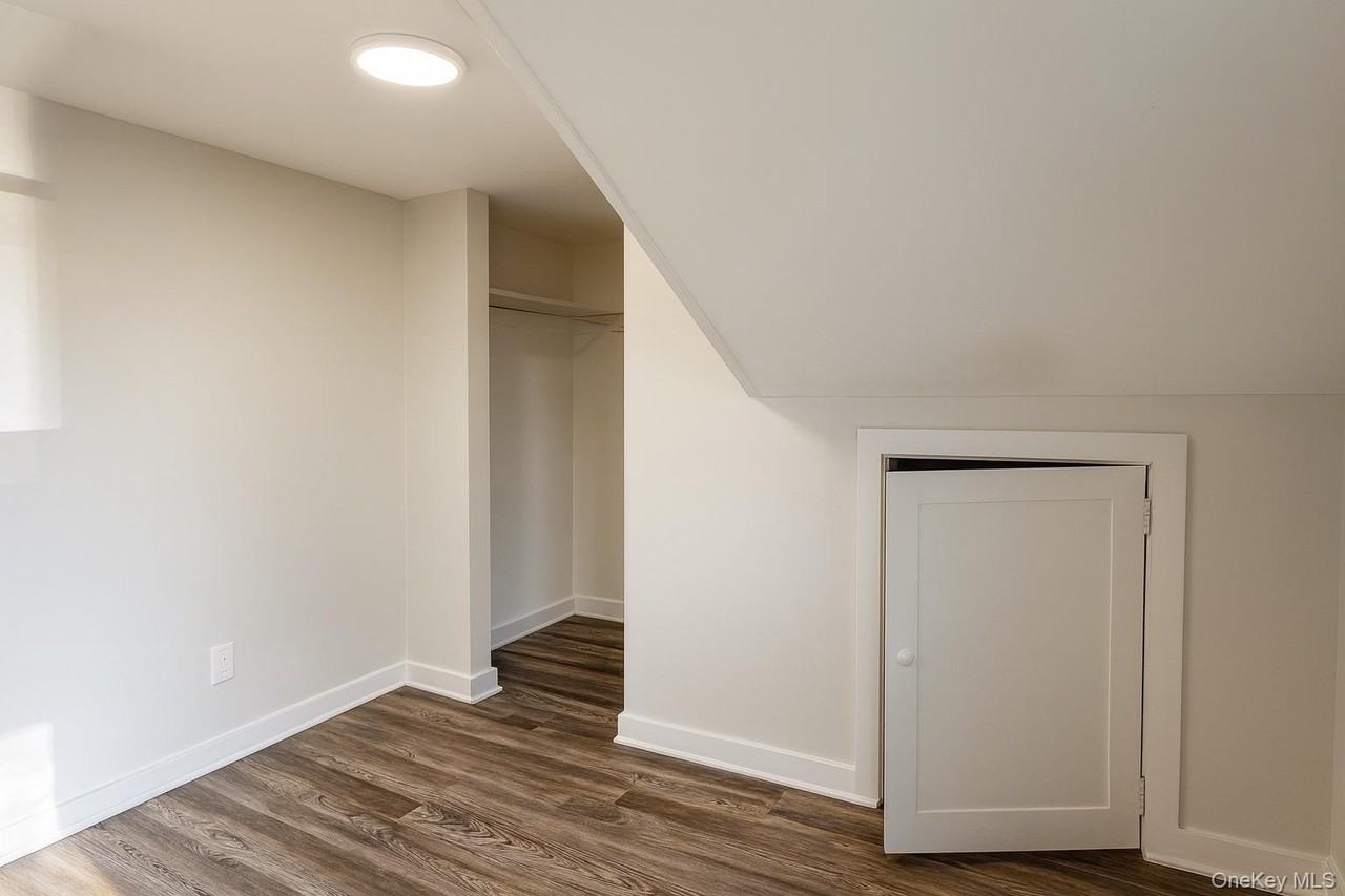 12 Sayer St - Photo 7 of 11