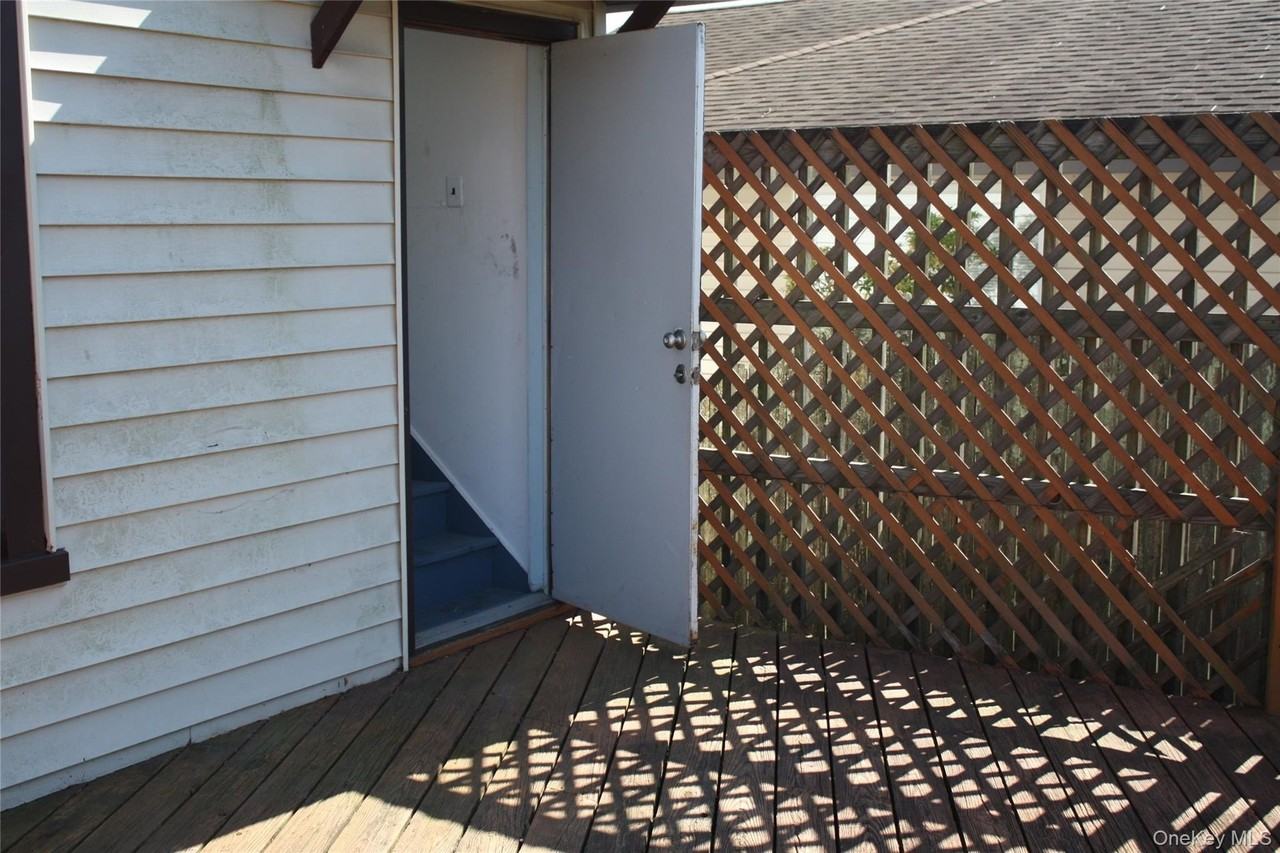 14 Liberty St #B - Photo 5 of 15