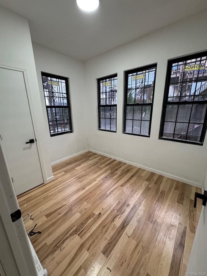 1827 Amethyst St #3FL - Photo 4 of 7