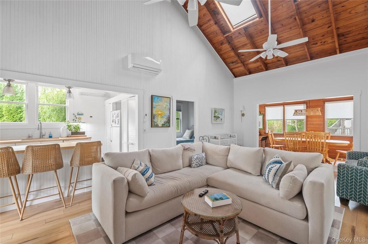 25 Atlantic Ave - Photo 4 of 15