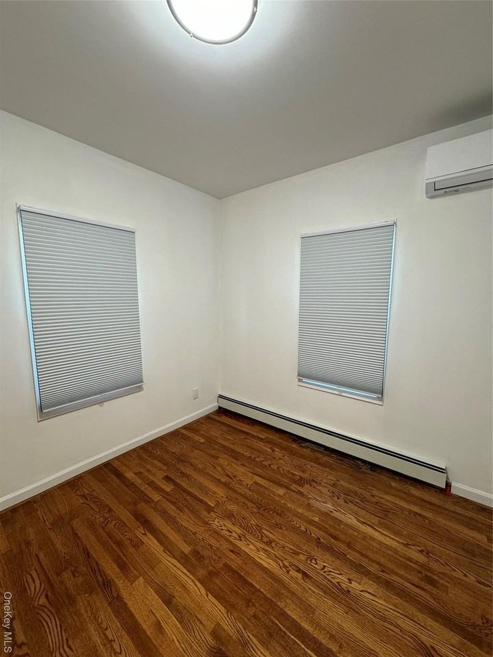 248 Fulton St - Photo 7 of 14