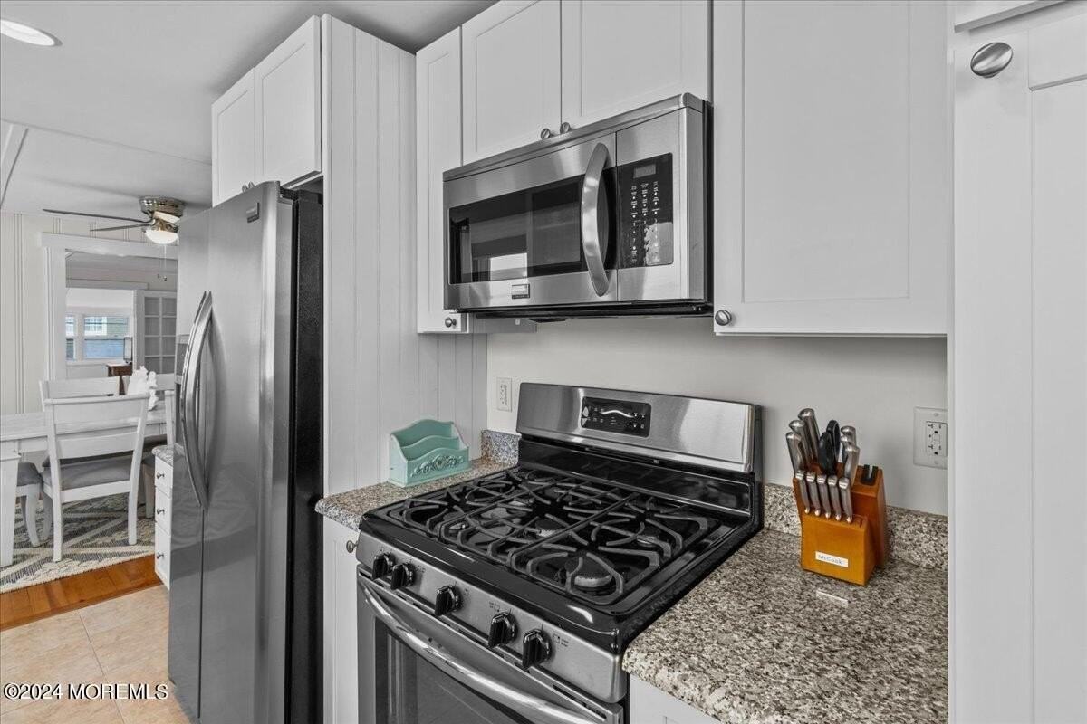 51 3rd Avenue - Photo 5 of 36